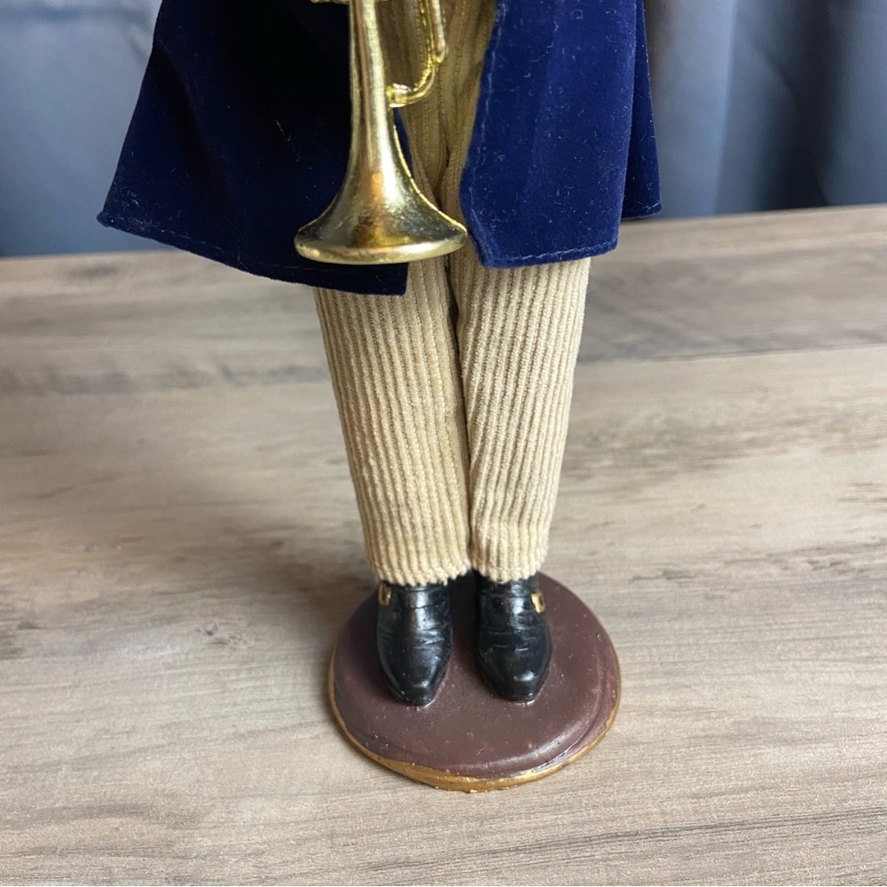 Boy Caroler Figurine with Trumpet and Gift, Blue Velvet Coat - Picture 4 of 12